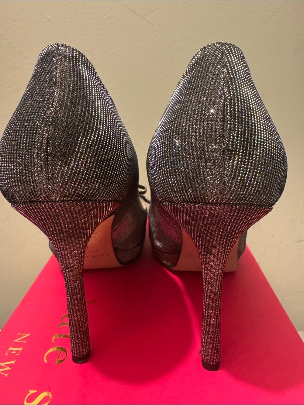 Kate Spade Felisha Bronze Lurex Glitter Bow Peep Toe Pumps Heels Made in Italy